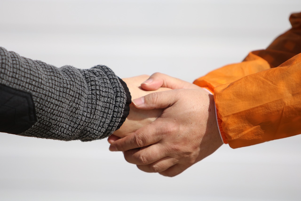 Hand halten zur Unterstützung